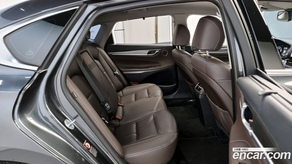 Hyundai Grandeur (Azera) IG Hybrid Exclusive (08.2019)