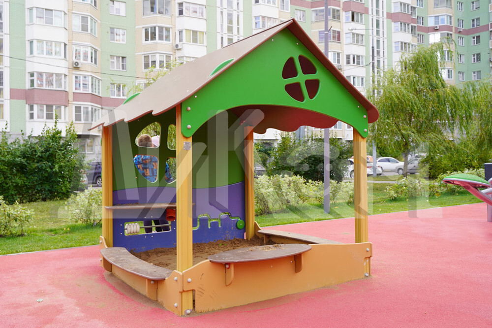 Песочница с навесом для детской площадки