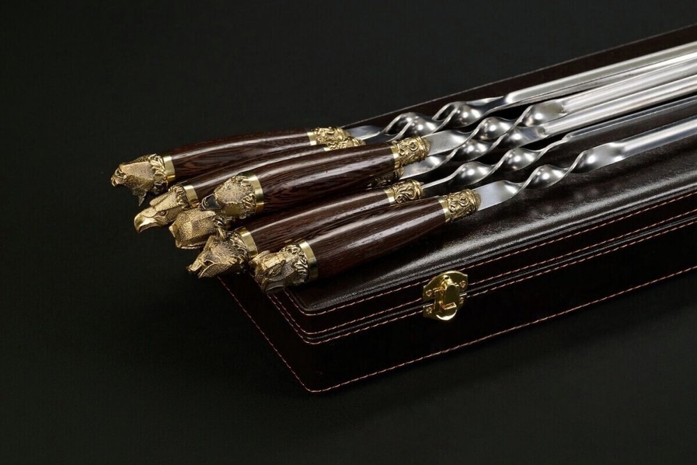 Подарочный набор шампуров в кейсе "Звери каменные"