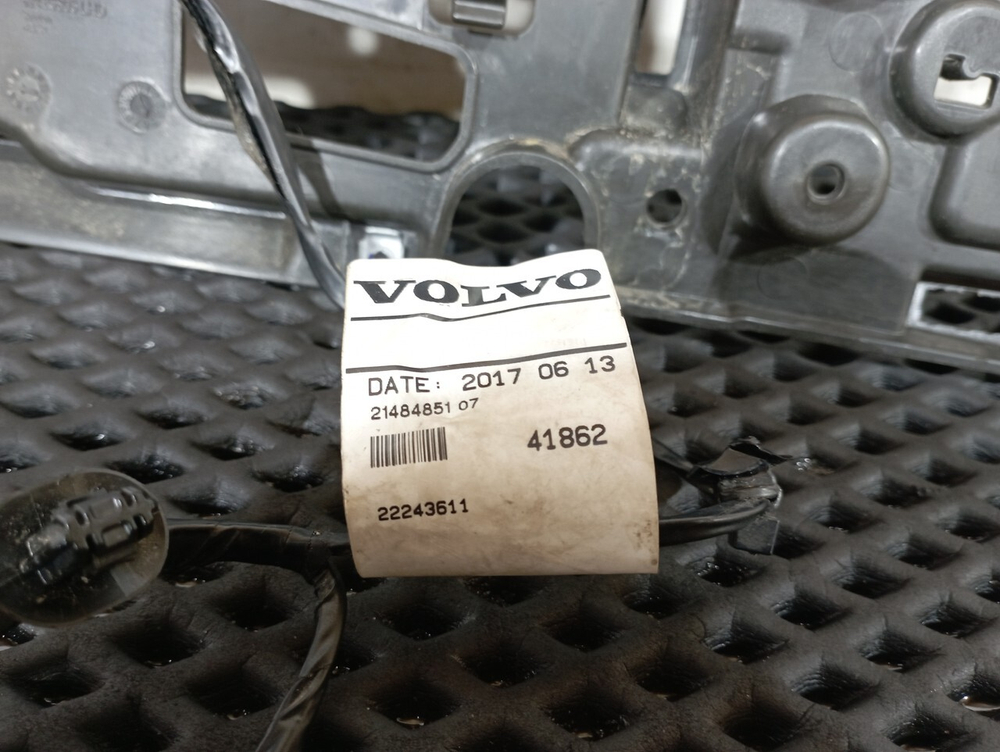 Панель торпедо центральная 2017г.