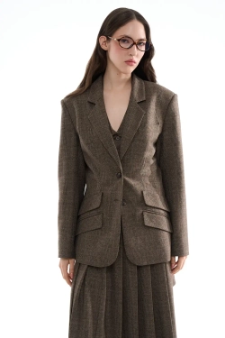 Однобортный жакет в клетку