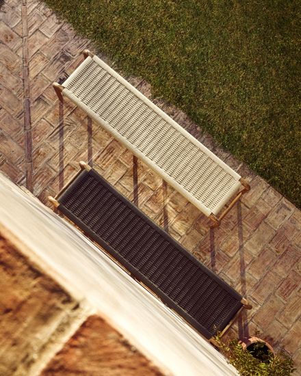 Скамейка Alipa из массива акации и веревки темно-серого цвета