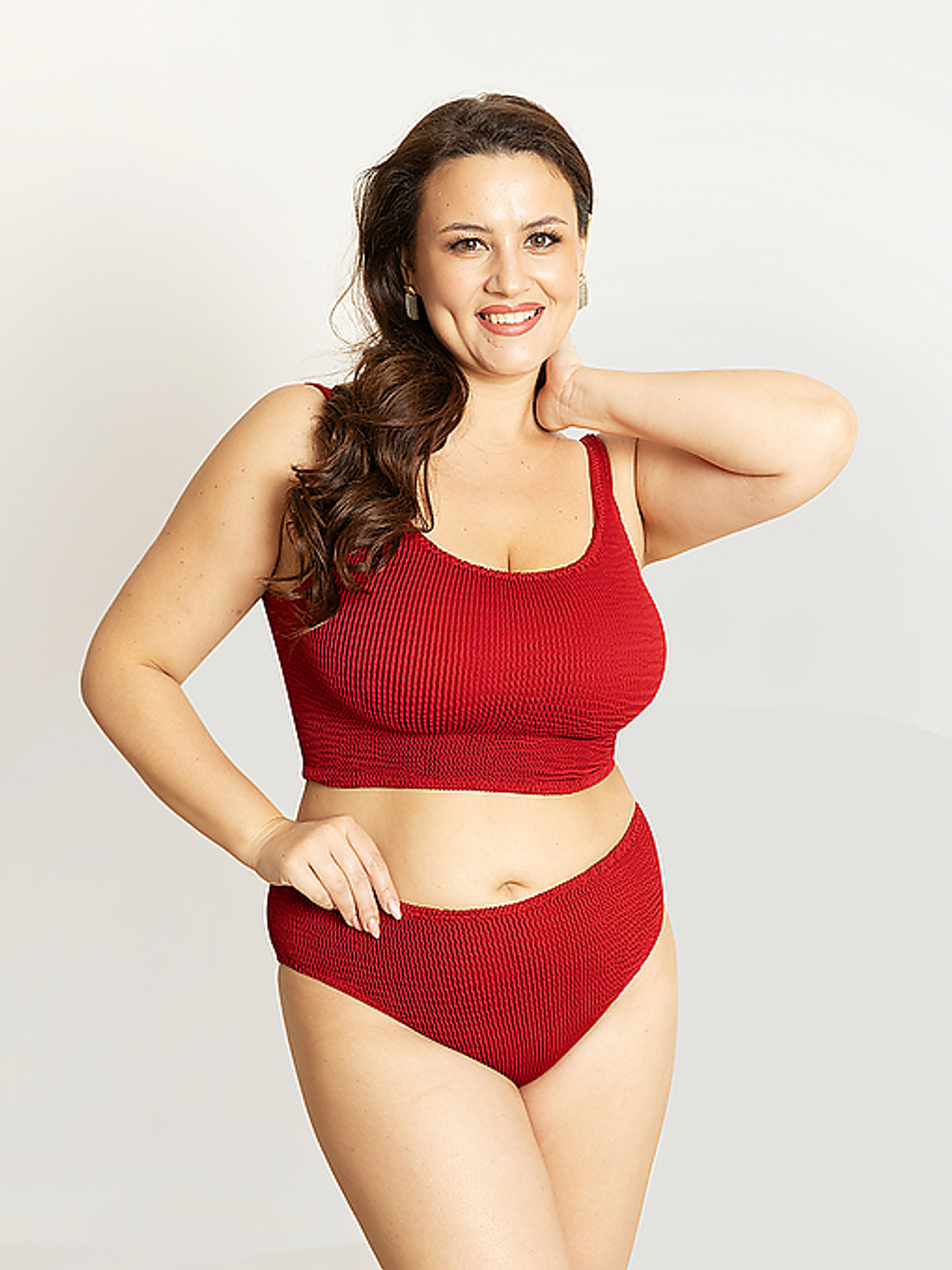 Топ купальника красный