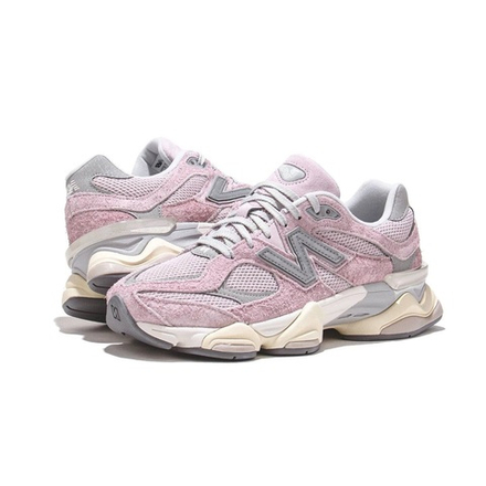 Женские кроссовки NEW BALANCE 9060