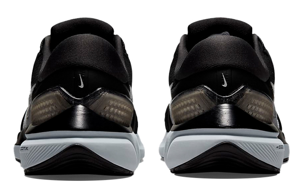 Кроссовки Nike Air Zoom Vomero 16