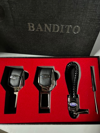 Заглушка ремня безопасности НАБОР "JAC" (2заглушки+брелок+отвертка) K-105JC