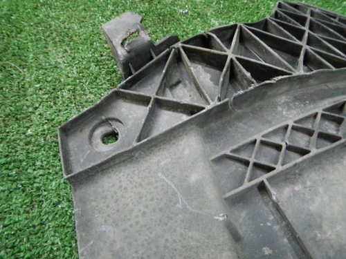 Пыльник переднего бампера Audi Q5 1 8R (2012-2017)