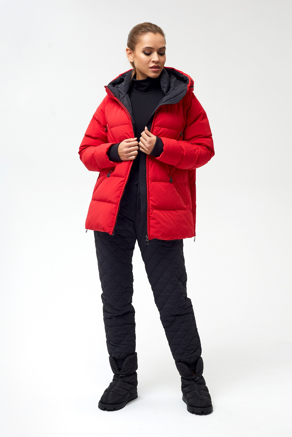 224.W22.003 куртка женская RED/BLACK