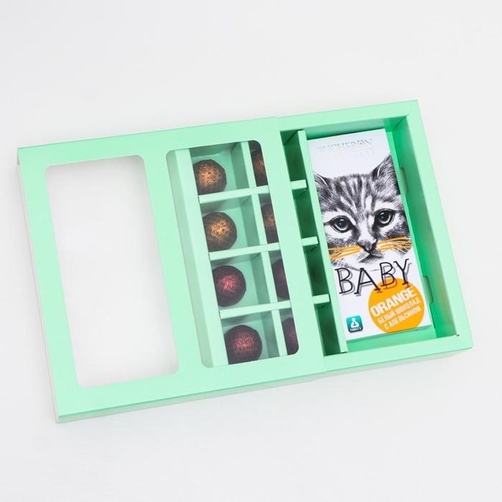 Коробка под 8 конфет + шоколад, с окном, мята, 17,7 х 17,85 х 3,85 см