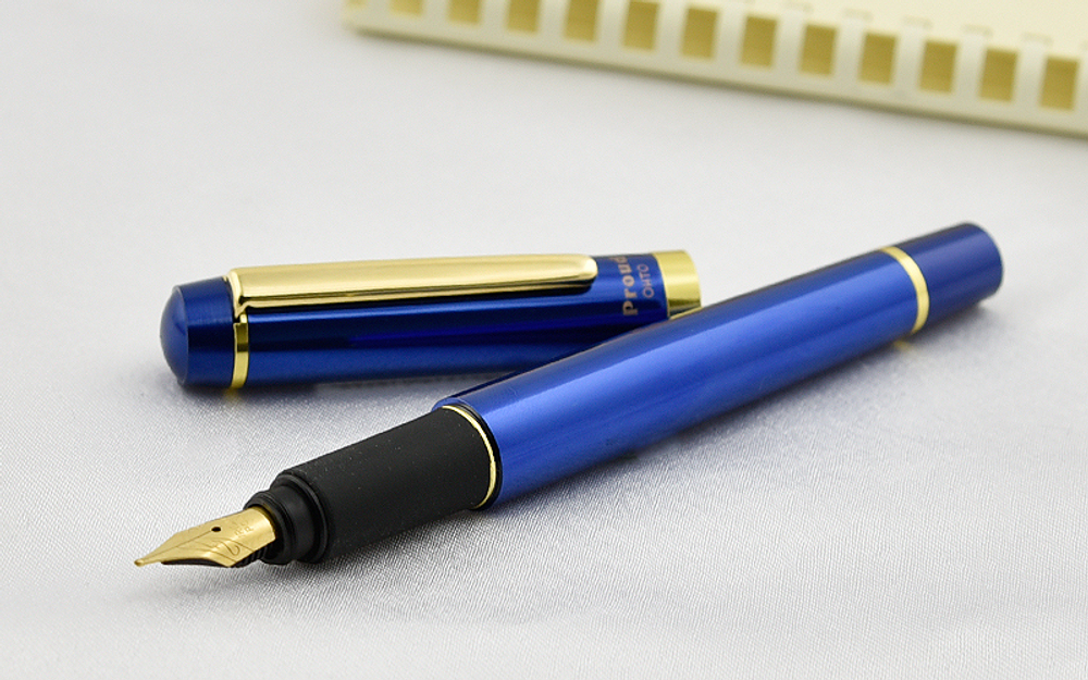 Перьевая ручка Ohto Proud FF-15PD (синяя, перо Fine)