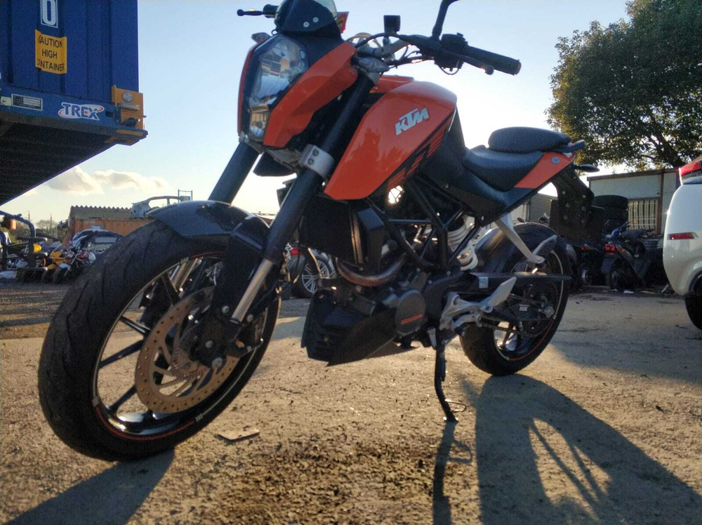 KTM  DUKE 200  vbkjuc403DC009007