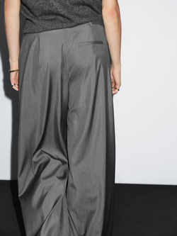 Massimo Dutti Струящиеся брюки с вытачками, серый