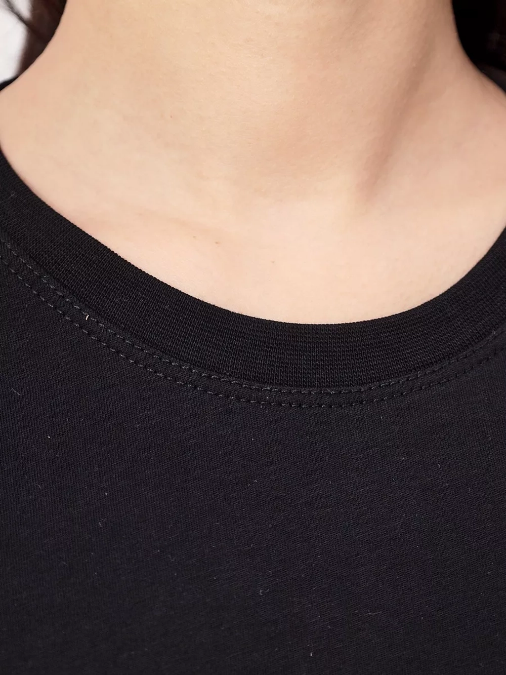 Футболка праздничная летняя черная оверсайз с цветами