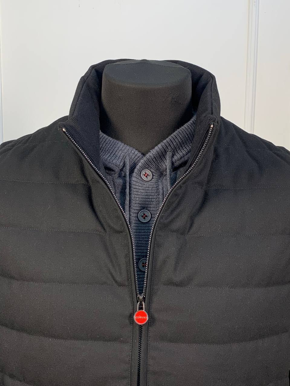 Безрукавка Kiton