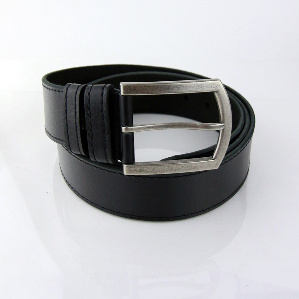 Ремень из натуральной кожи чёрный в деревянном футляре WILD BEAR RM-007f Black Premium