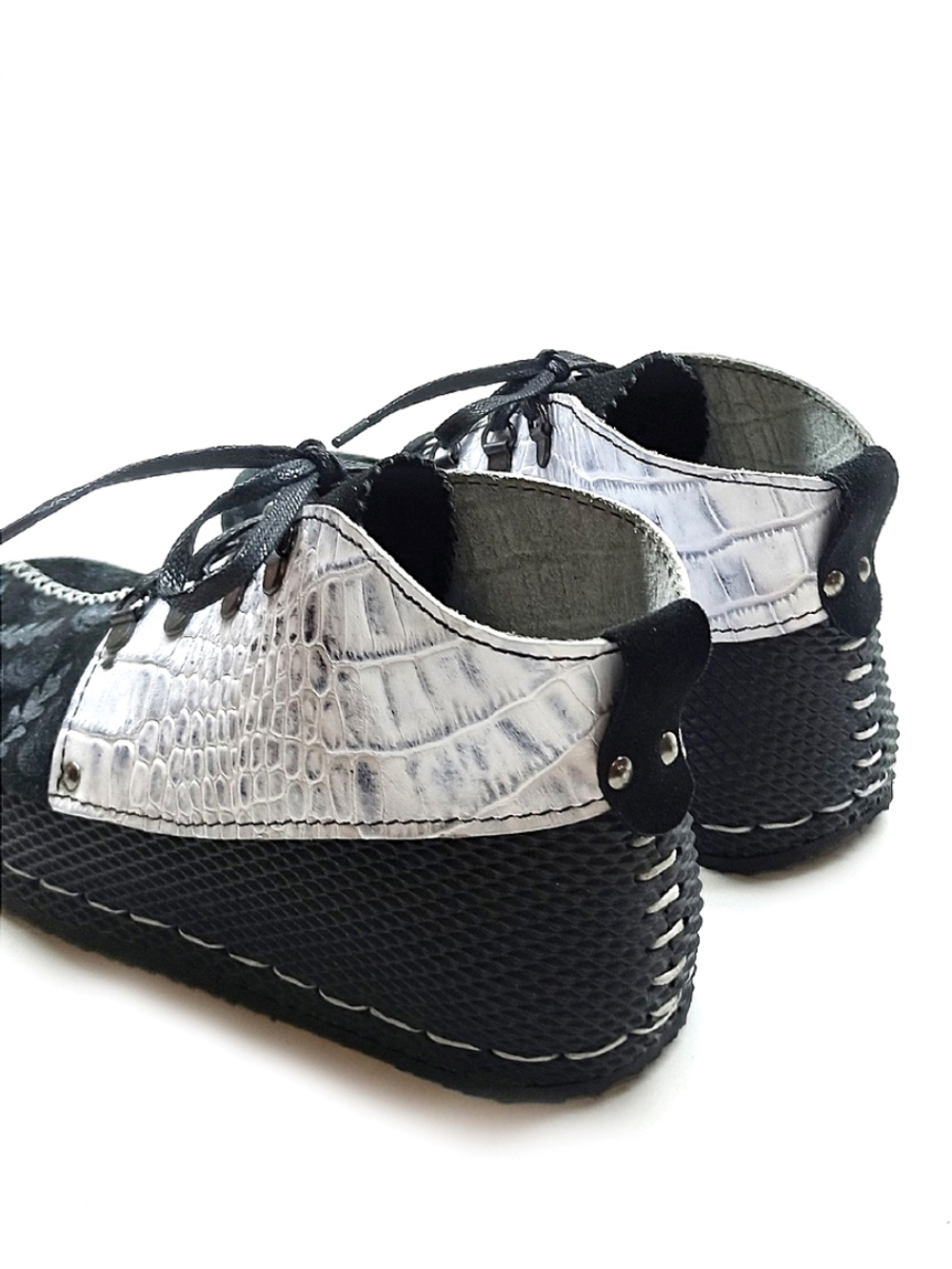 Ботинки кожаные "B&G"