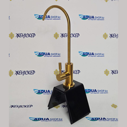 Золотой кран для чистой питьевой воды