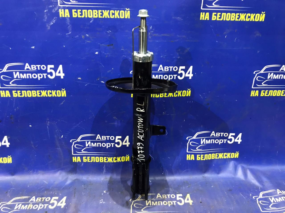 Стойка задняя левая TOYOTA HARRIER 2000-2003