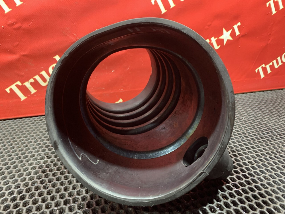 Патрубок воздушного фильтра 2023г.