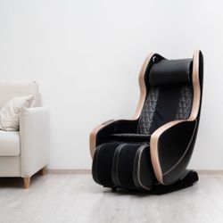 Массажное кресло Gess Bend (коричнево-черное)