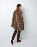 Шуба укороченная из искусственного меха соболя ореховый