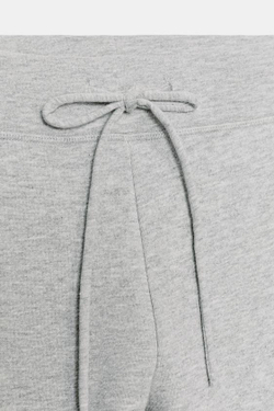 ZARA РАСКЛЕШЕННЫЕ БРЮКИ С ЭФФЕКТОМ ПОТЕРТОСТИ, СЕРЫЙ МЕЛАНЖ