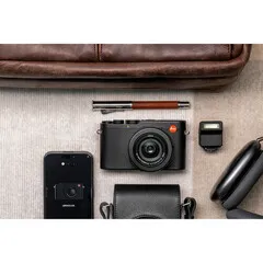 Leica D-Lux 8