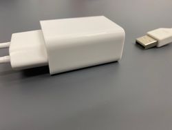 TLD-572 White-LED-500Lm-4500K-Dimmer Светильник настольный светодиодный на струбцине. 7W. Сенсорный выключатель. Диммер. Белый. ТМ Uniel