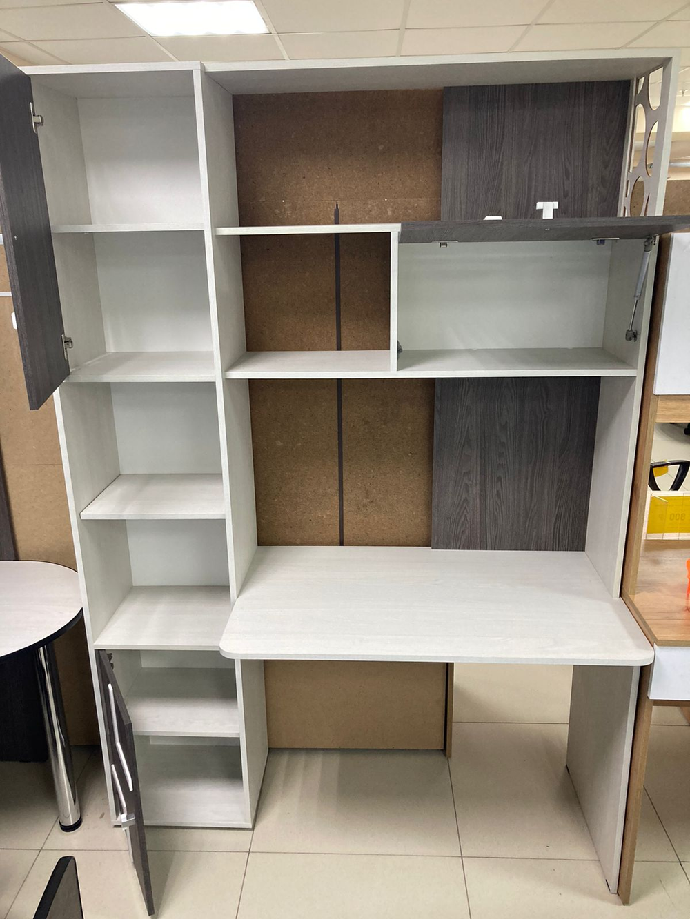 Уголок школьника Омега 16 стол писменный с надстройкой