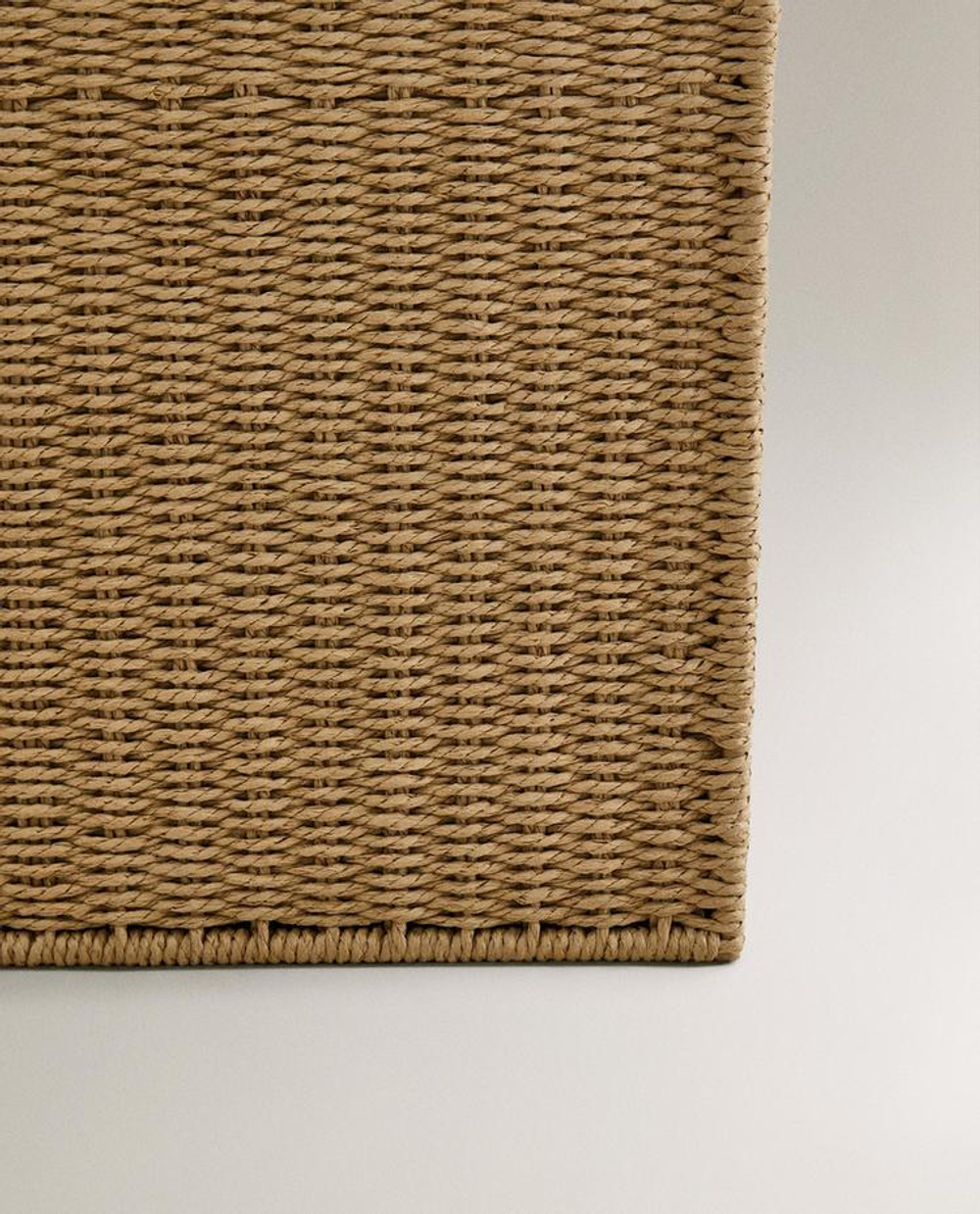 ZARA HOME КОРЗИНА ДЛЯ БЕЛЬЯ С КРЫШКОЙ И РУЧКАМИ, СВЕТЛО-БЕЖЕВЫЙ