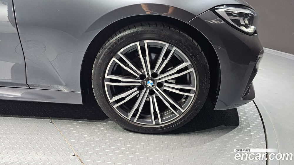 BMW 3 Series (G20) 320i M Sports (02.2022)