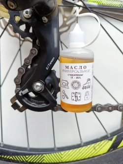 Масло смазочное универсальное бытовое машинное для смазки швейных машин, подшипников, замков, дверных петель и т.д. 50 мл