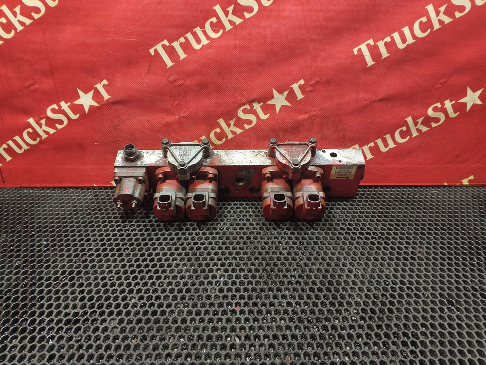 Рейка топливная (рампа)