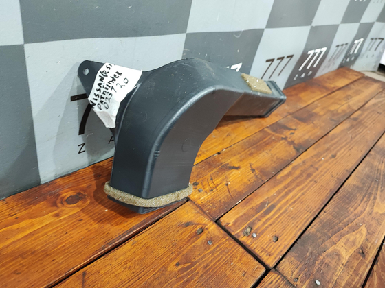 Дефлектор заднего отопителя Nissan Pathfinder 4 (R52) 12-20 Б/У Оригинал 279813KA0A