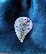 Подвеска синие цветы в лепестке