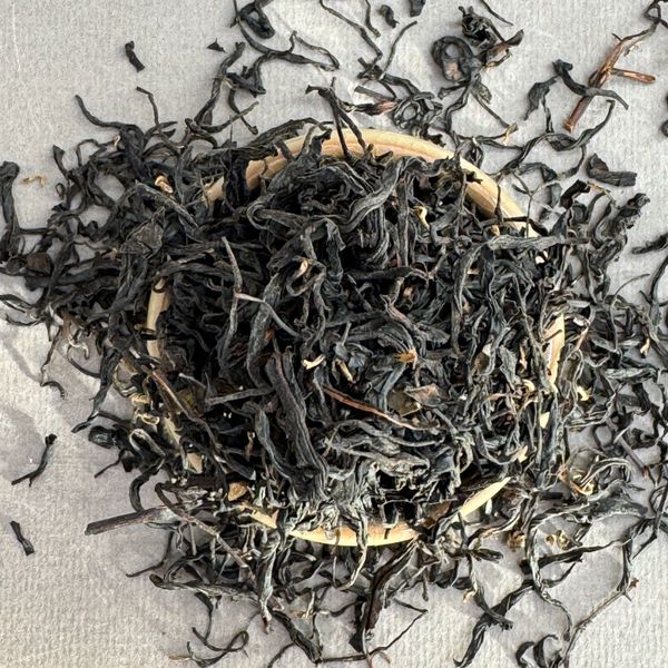 Жень Ай Чин Синь Хун Ча