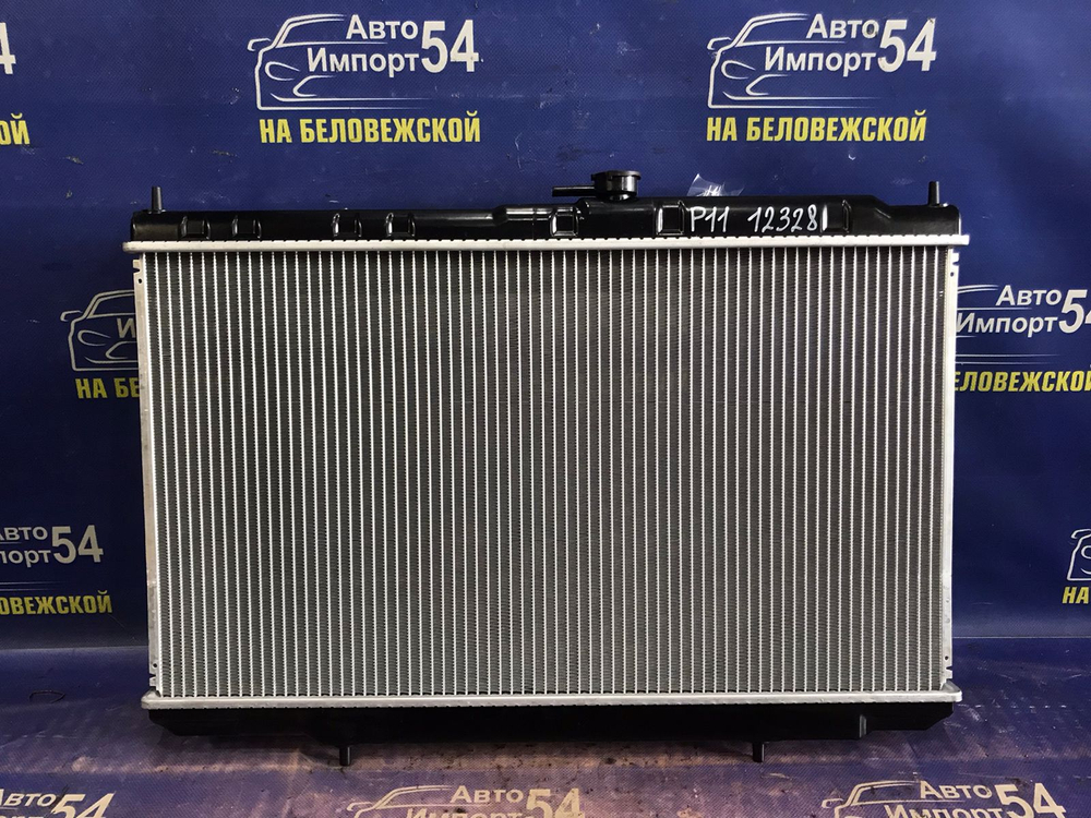 Радиатор двигателя NISSAN PRIMERA 1996-2002