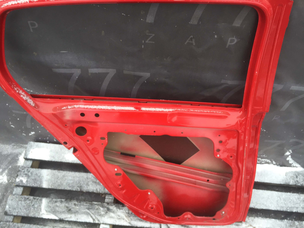 дверь задняя левая Volkswagen Golf 6  Б/У Оригинал 5k6833311F