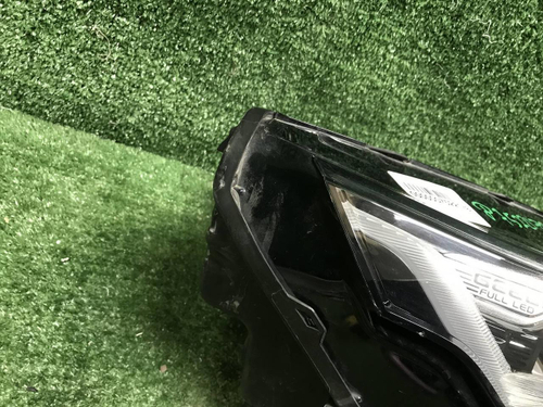 Битая Фара правая Geely Coolray (2019-2024) LED