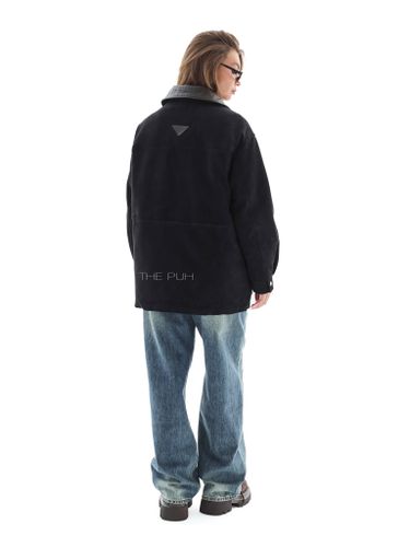 Черный пуховик из эко-замши с мехом песца и кожаным воротником