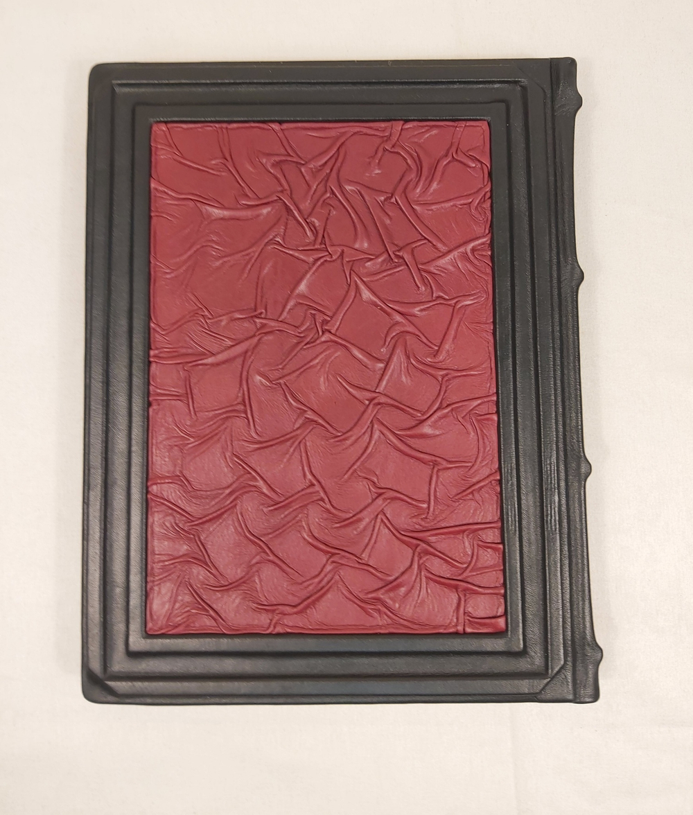 Книга в переплёте из кожи "Книга успешного руководителя"