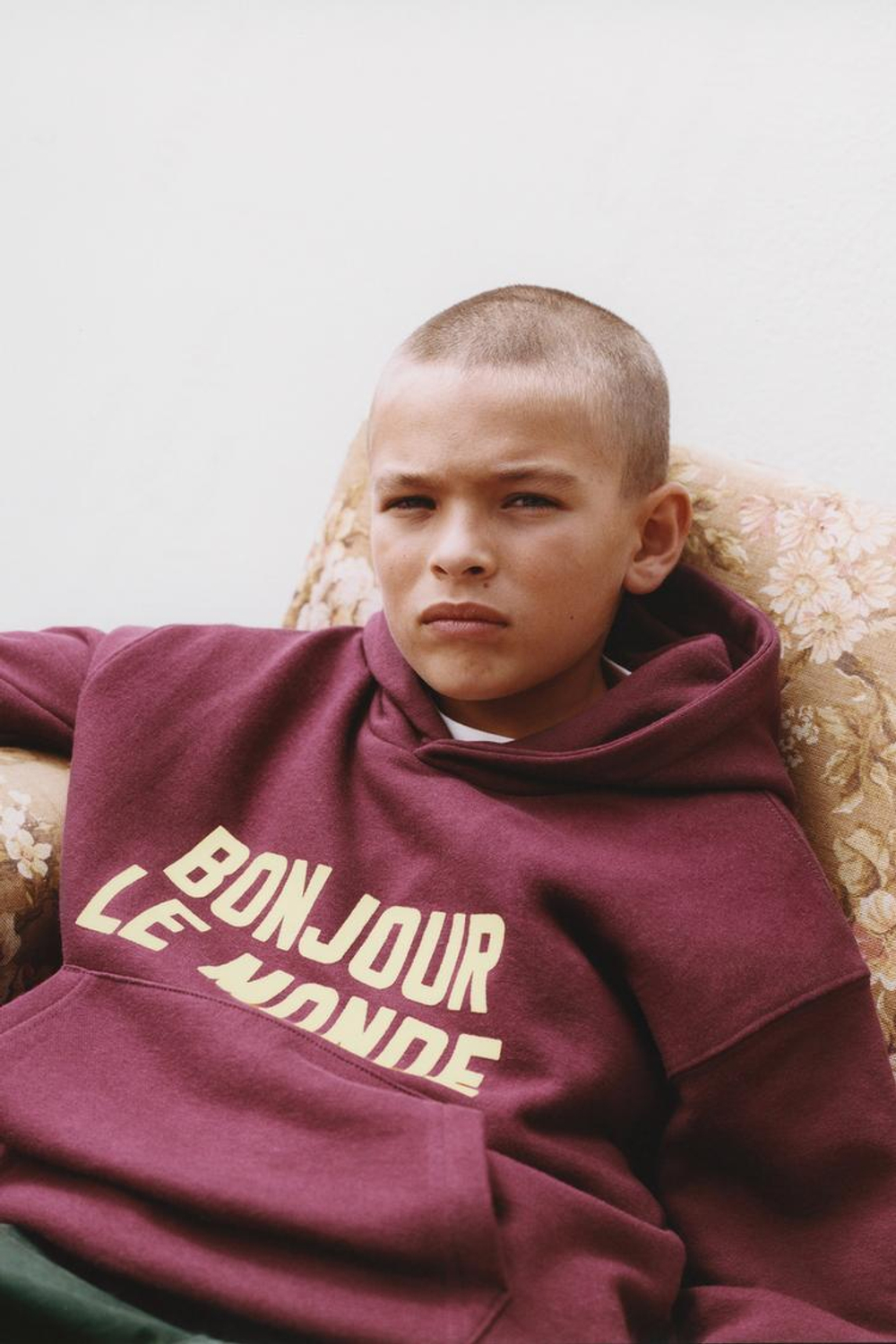 ZARA ХУДИ С РЕЛЬЕФНОЙ НАДПИСЬЮ, БУРГУНДИ