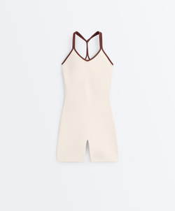 Oysho Короткий комбинезон Comfortlux с контрастными бретелями, светлый экрю