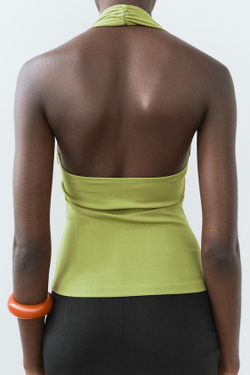 ZARA ЭЛАСТИЧНЫЙ ТОП С ГОРЛОВИНОЙ ХАЛТЕР И СБОРКОЙ, ФИСТАШКОВЫЙ