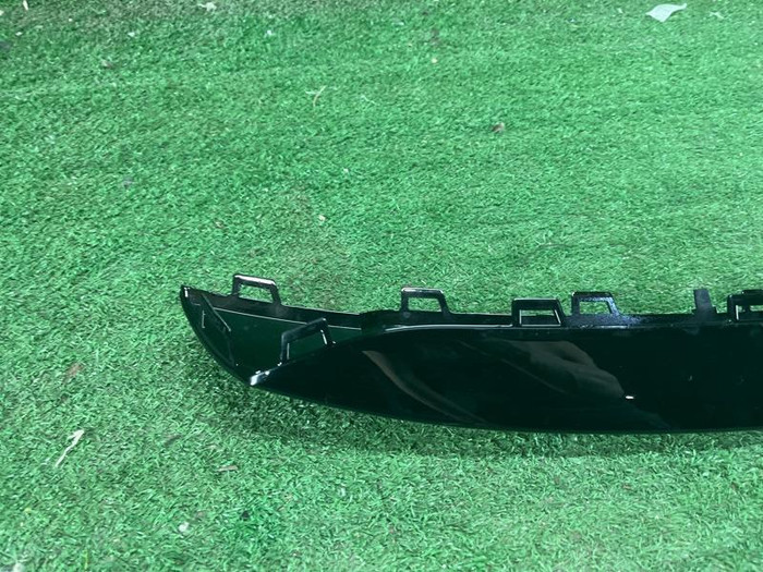 Молдинг перед. бампера Mercedes GLS x167 19-23 AMG