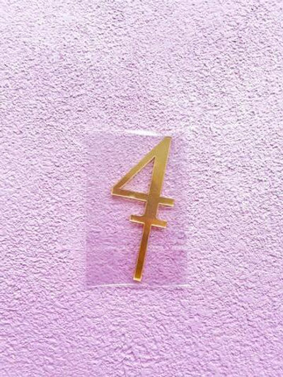 Топпер цифра «4» золото, акрил, 8 см