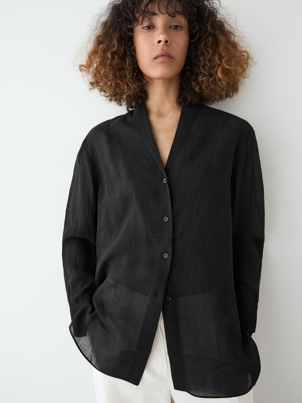 Massimo Dutti Струящаяся полупрозрачная рубашка с декоративной деталью, черный