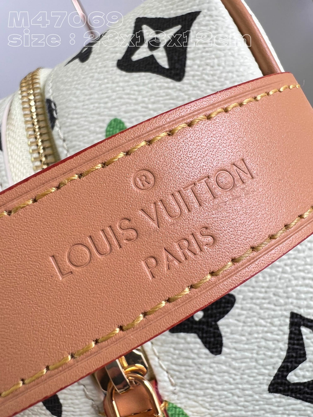 Louis Vuitton Locker Dopp Kit