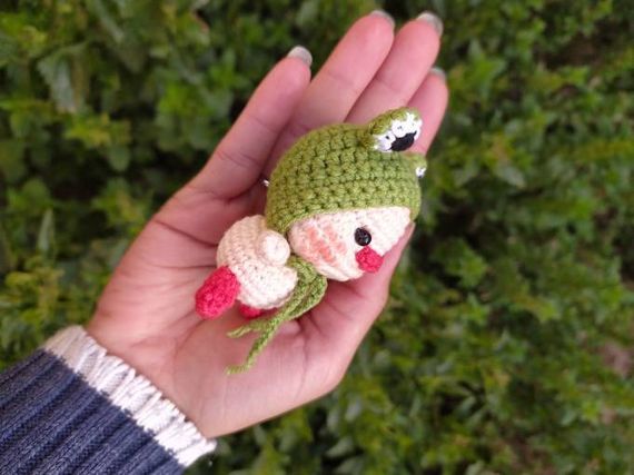 Toxunma Yaşıl  papaqlı cücə