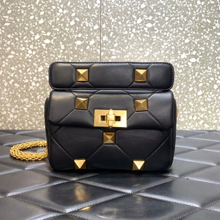 Valentino Small Roman Stud Bag 19 cm